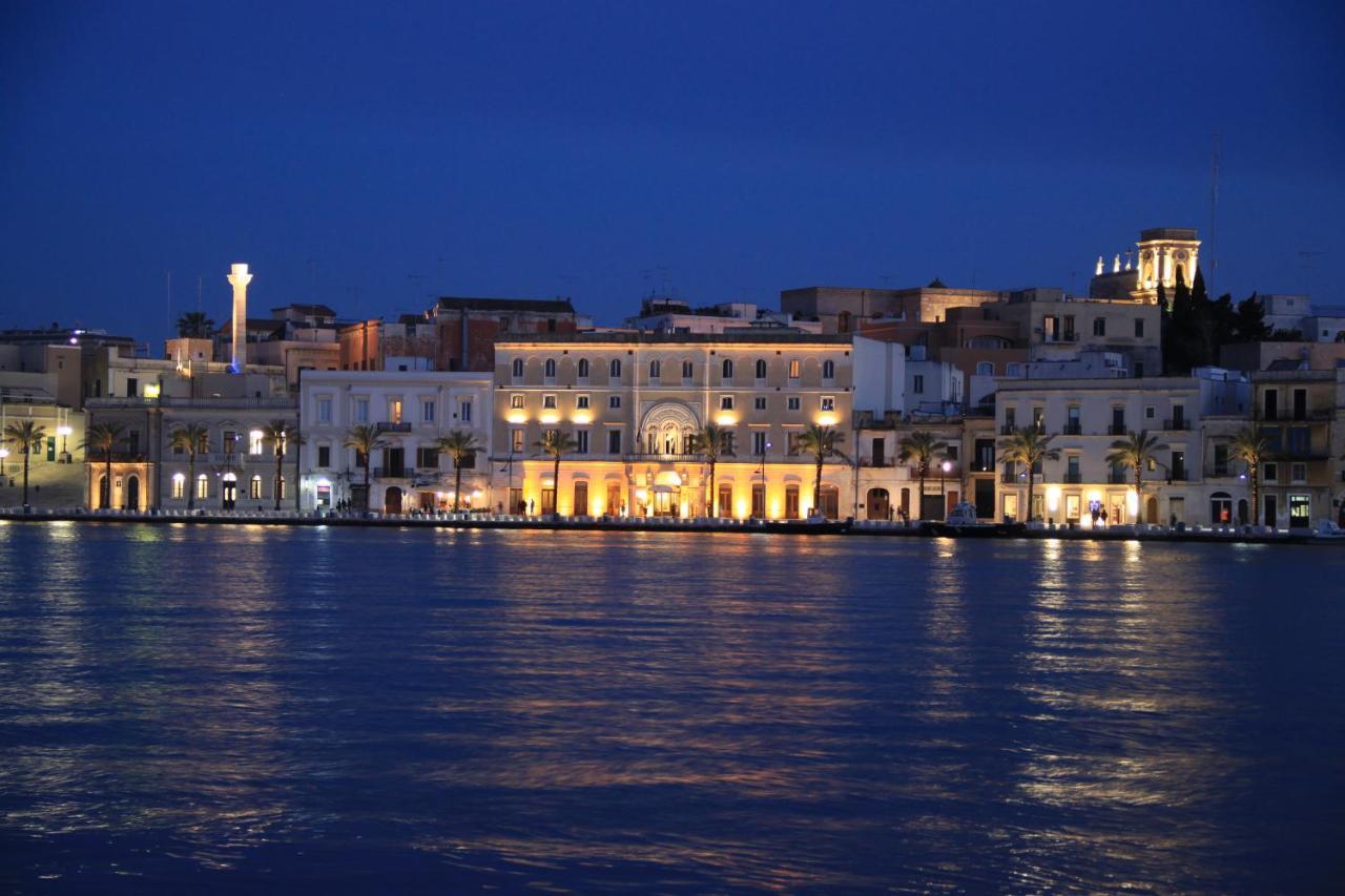 Palazzo Pinto B&B Brindisi Exteriör bild